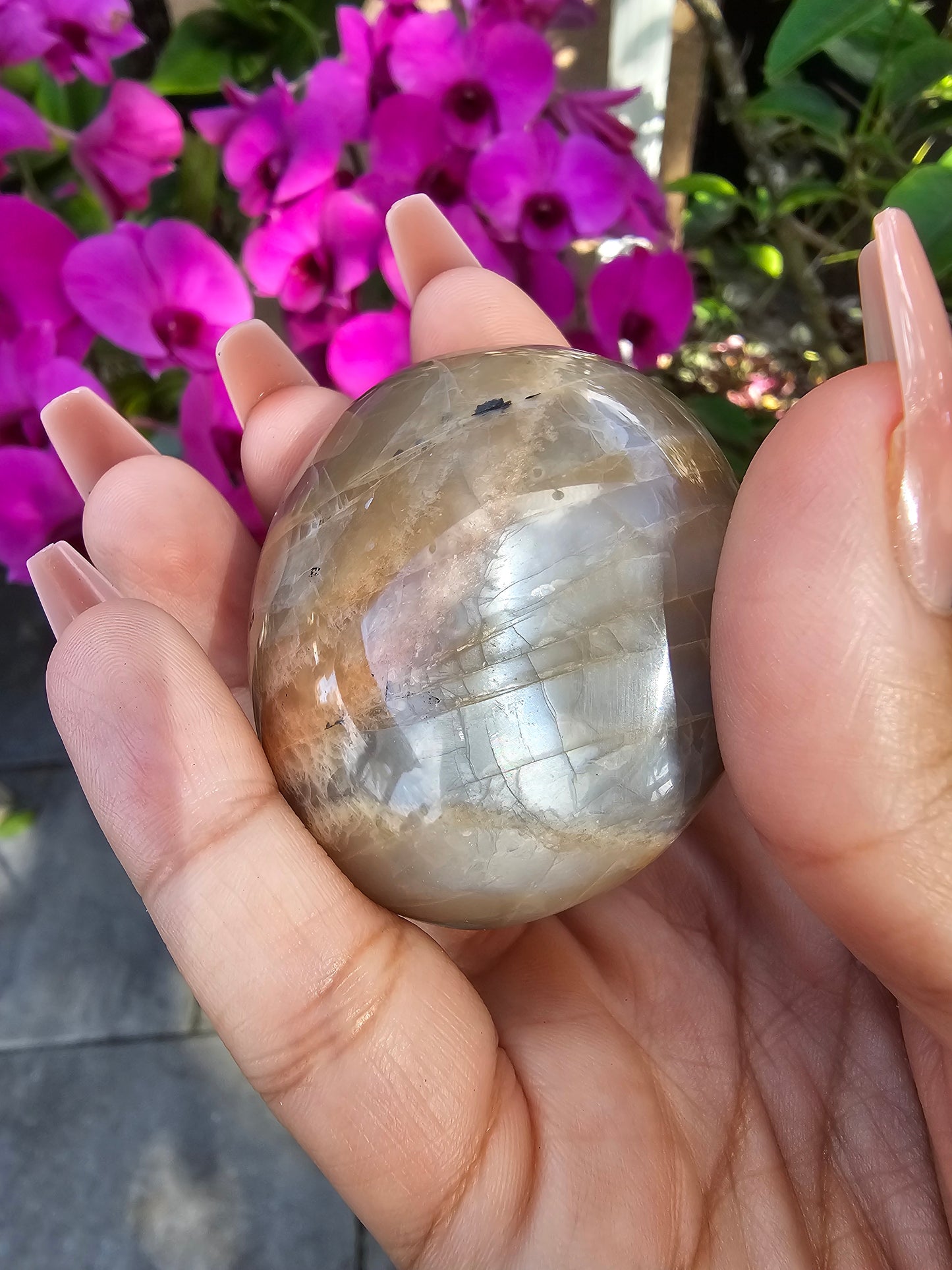 Flashy Peach Moonstone Palmstone