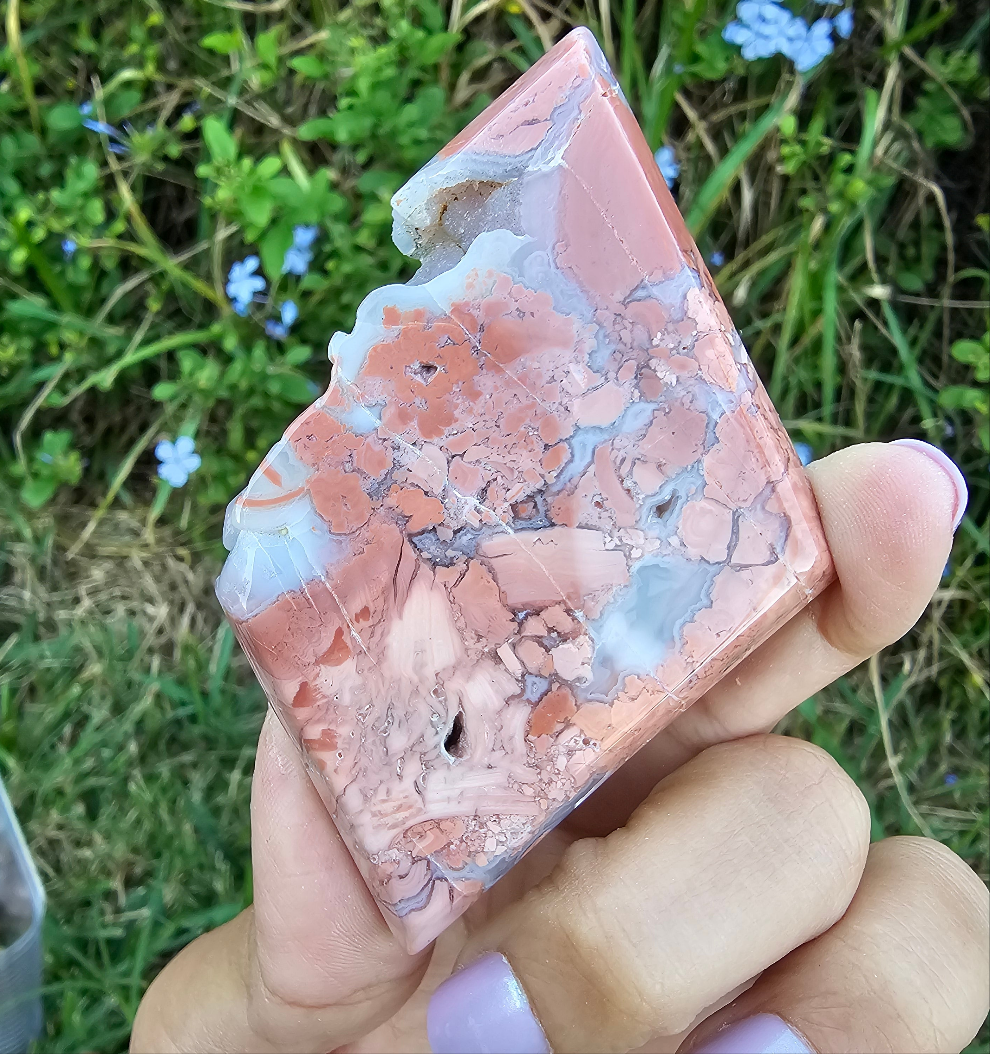 Druzy Pink Agate Diamond