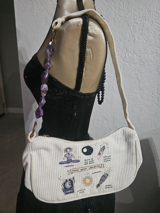 Amethyst Purse (white)