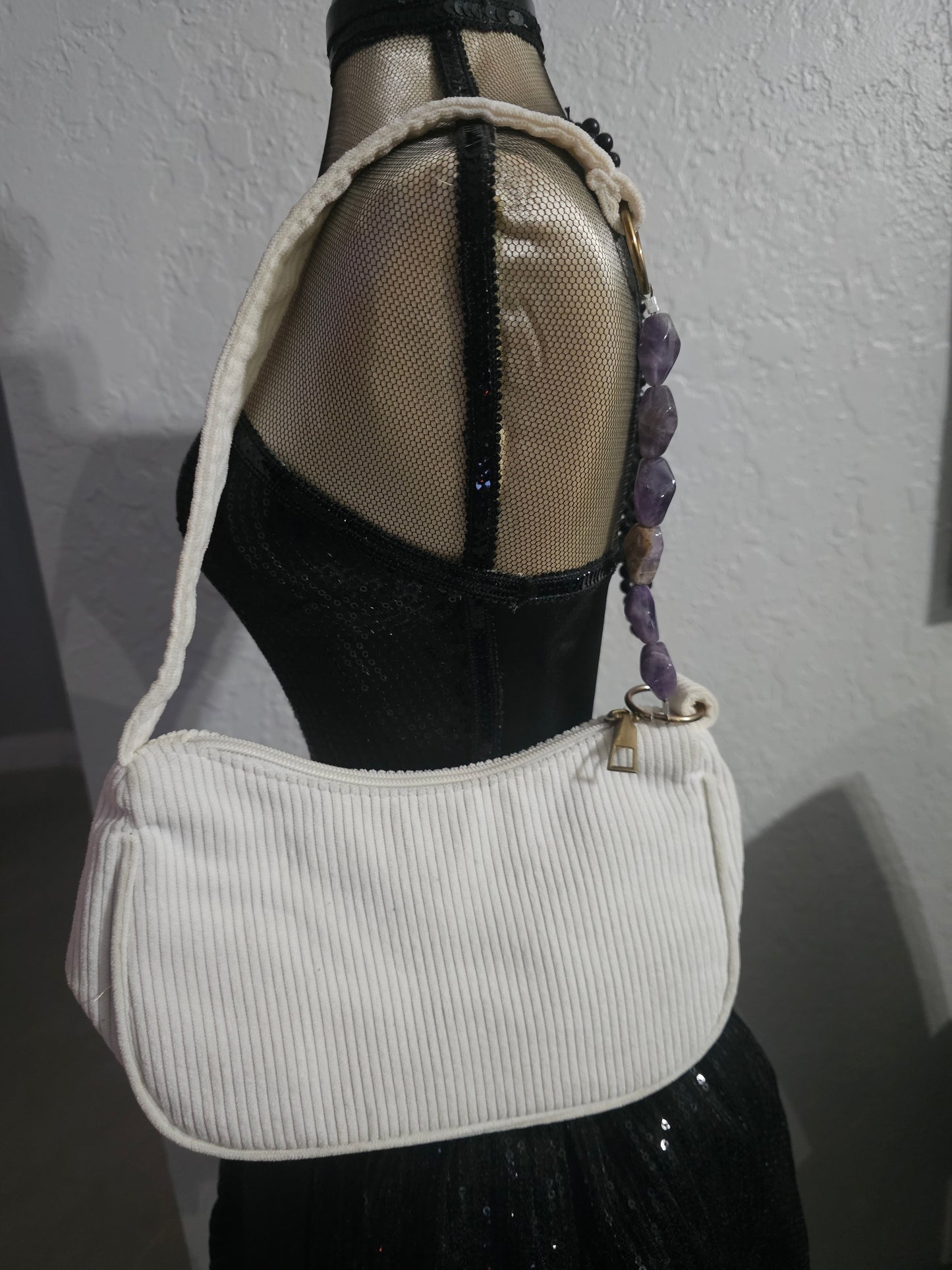 Amethyst Purse (white)